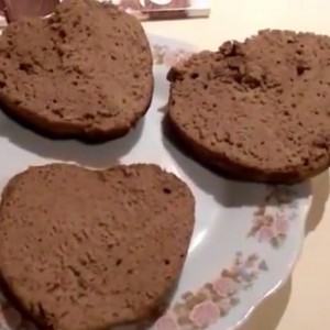 Шоколадный бисквит коржи