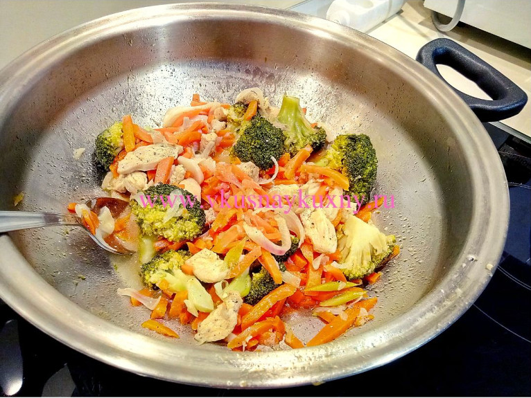 Брокколи рецепты приготовления диетические с куриным филе на сковороде