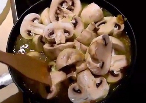 Приготовление грибов шампиньонов на сковороде