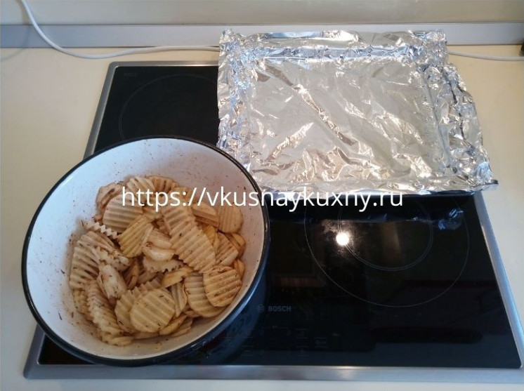 Как замариновать картошку для запекания в духовке со специями